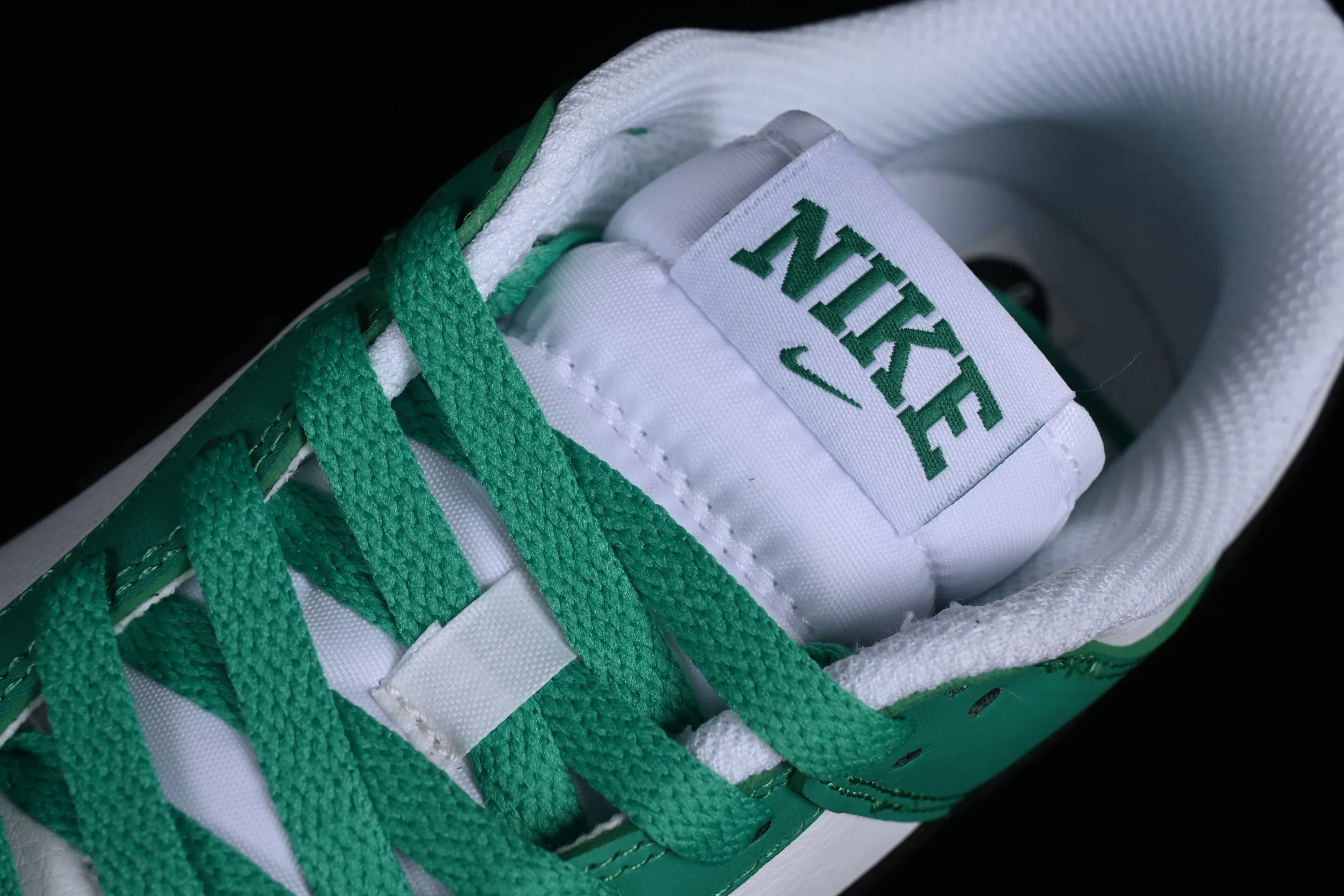 All categories Nk SB Dunk series Nk SB Dunk Low low-top sneakers Nk SB Dunk Low "Lottery Green" Heineken SB low-top casual sneakers FN3612-300